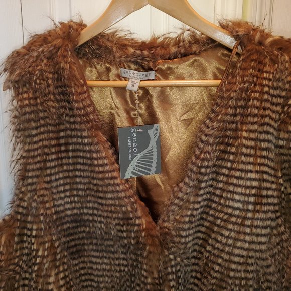 Coat /Vest /Faux Fur Plus Size Women - Picture 3 of 6